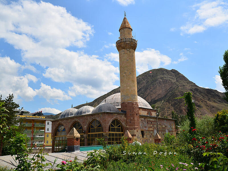 Oltu’nun Manevi Tapusu: Arslanpaşa Camii
